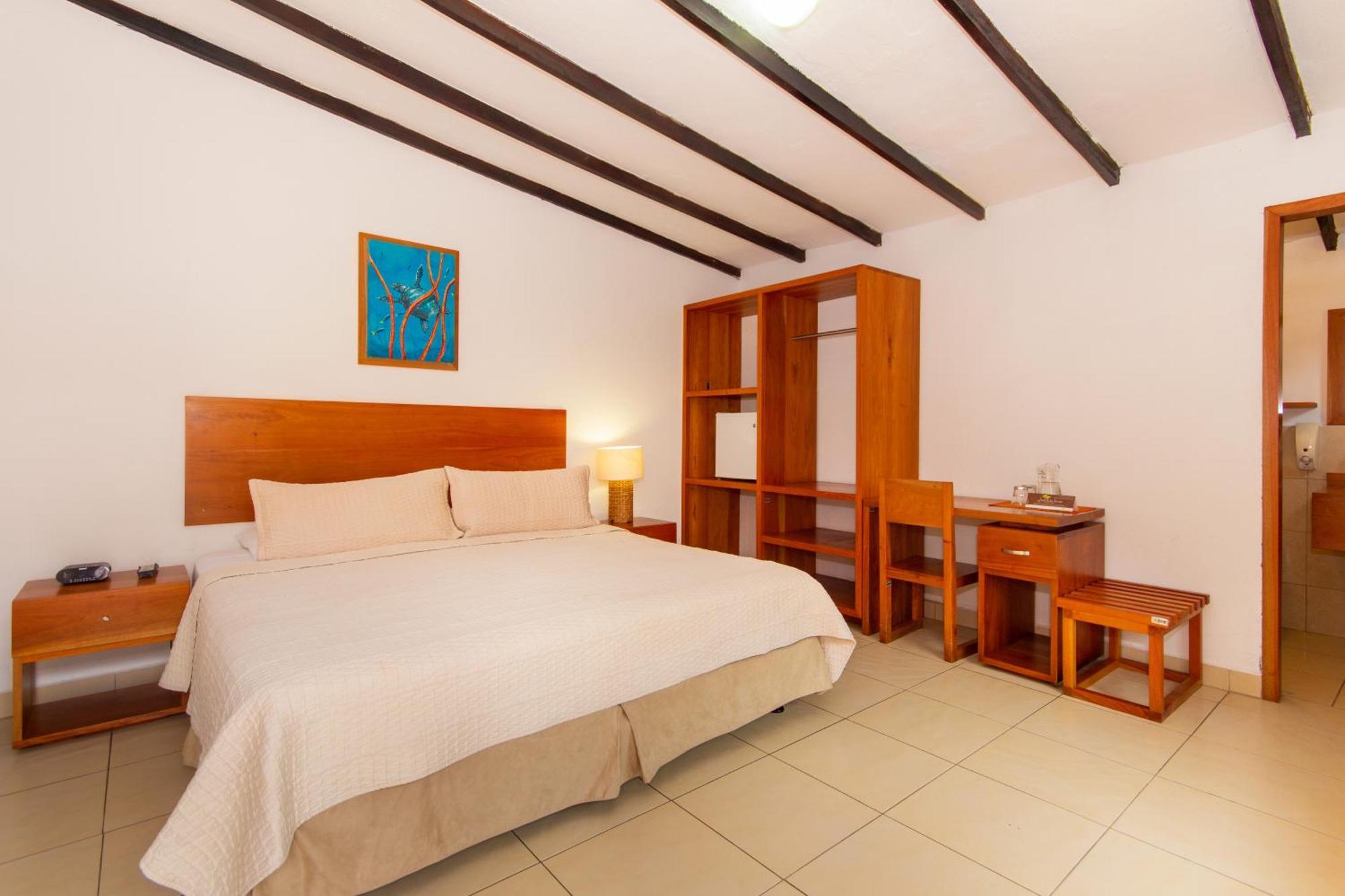Fiesta Hotel Puerto Ayora (Galapagos Islands)